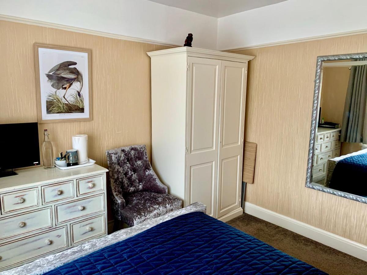 סווינדון Sw Bed & Breakfast מראה חיצוני תמונה
