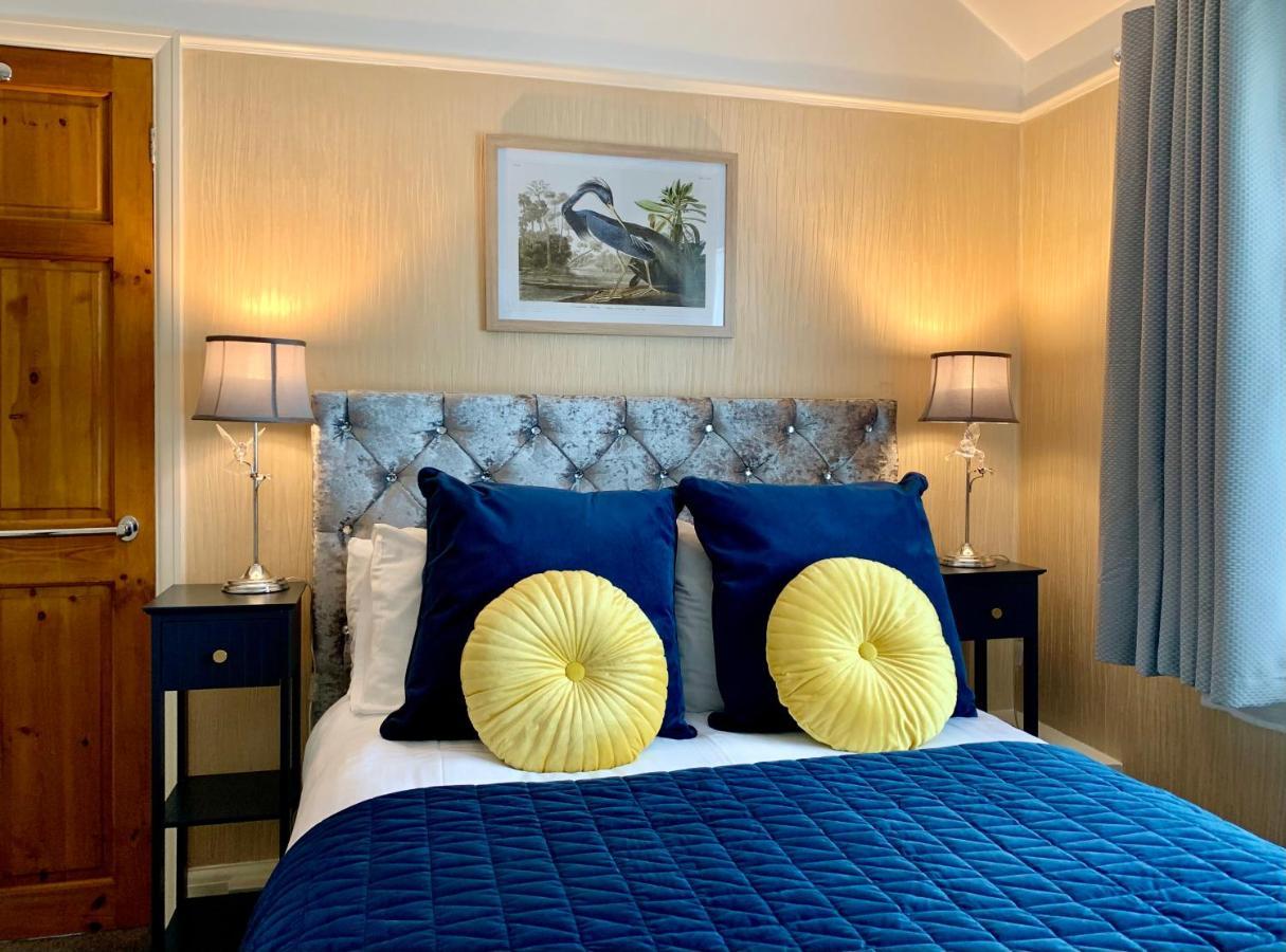 סווינדון Sw Bed & Breakfast מראה חיצוני תמונה